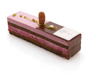 パティスリー サダハル アオキ パリ Patisserie Sadaharu Aoki Paris Jr名古屋タカシマヤ店限定のカシスのケーキ パティスリー サダハル アオキ パリ Patisserie Sadaharu Aoki Paris